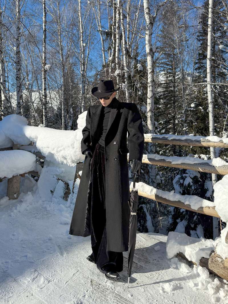 DBW Doublewin Double-Breasted Slim Fit Wool Coat
