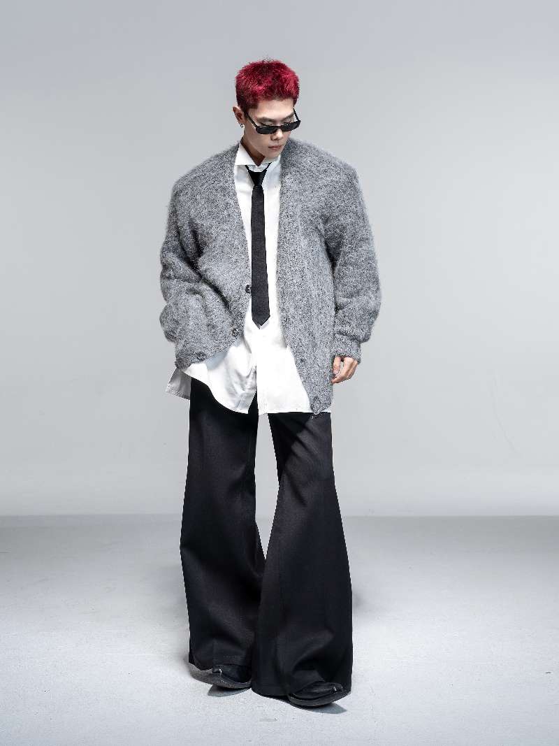 DBW Doublewin Solid Color V-Neck Relaxed Fit Knit Cardigan