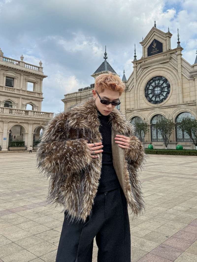 DBW Doublewin Long-Pile Large Lapel Coat