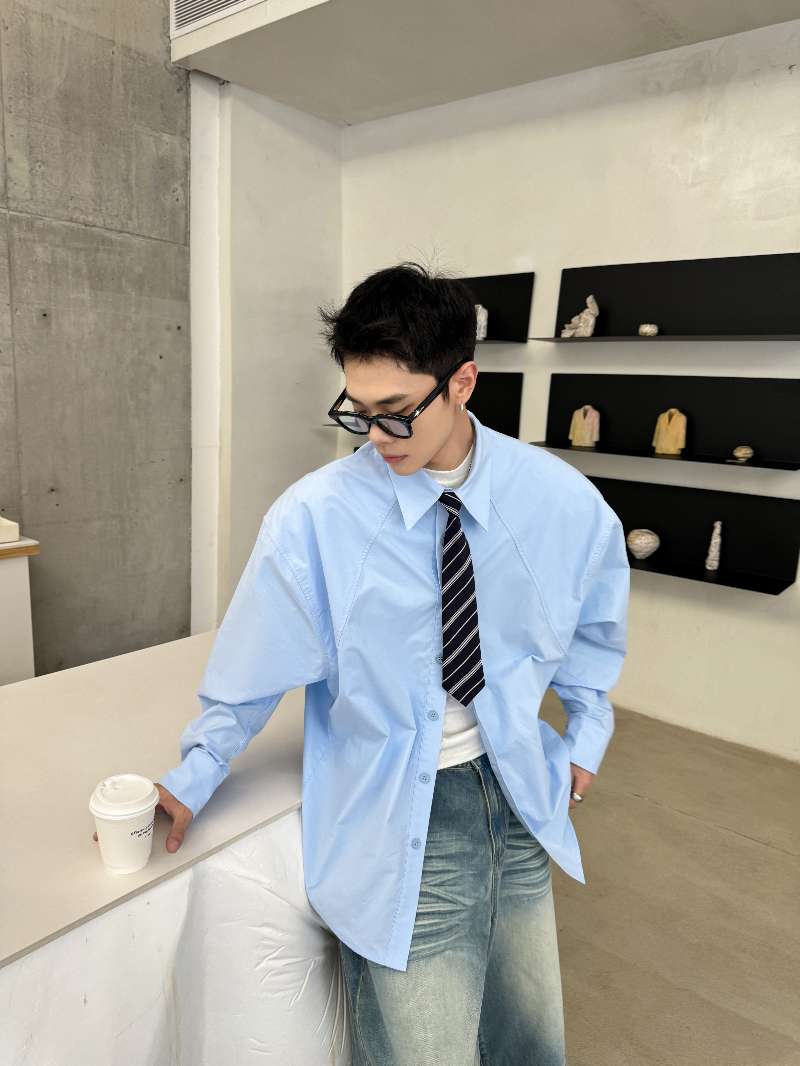 DBW Doublewin Wide-Shoulder Structural Seam Shirt