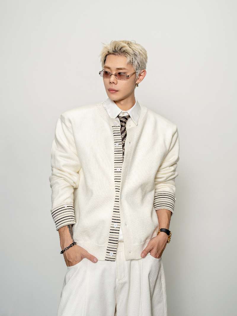 DBW Doublewin Striped Panel Cardigan Sweater
