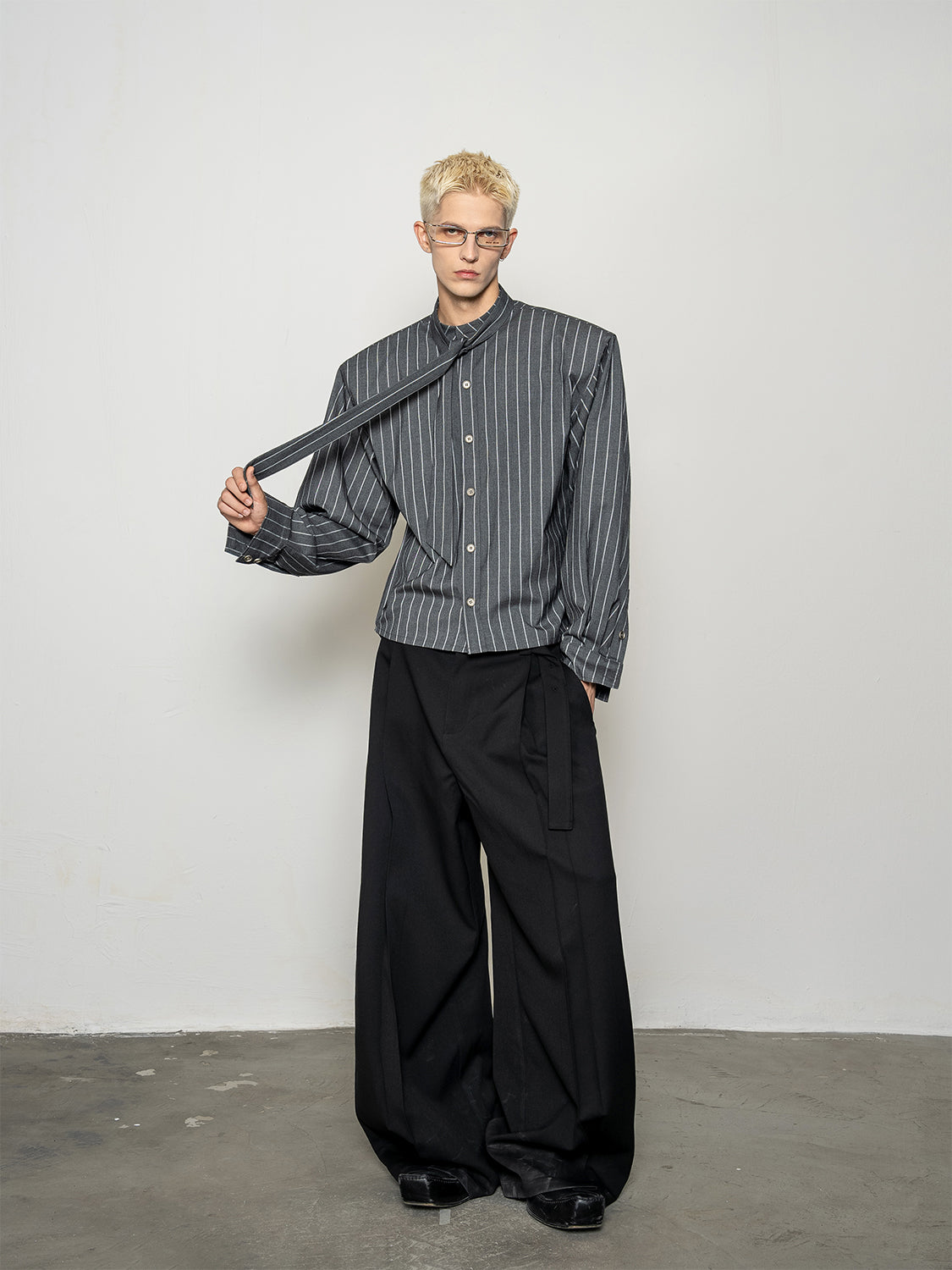 DBW Doublewin Wide Collar Bow Tie Striped Shirt