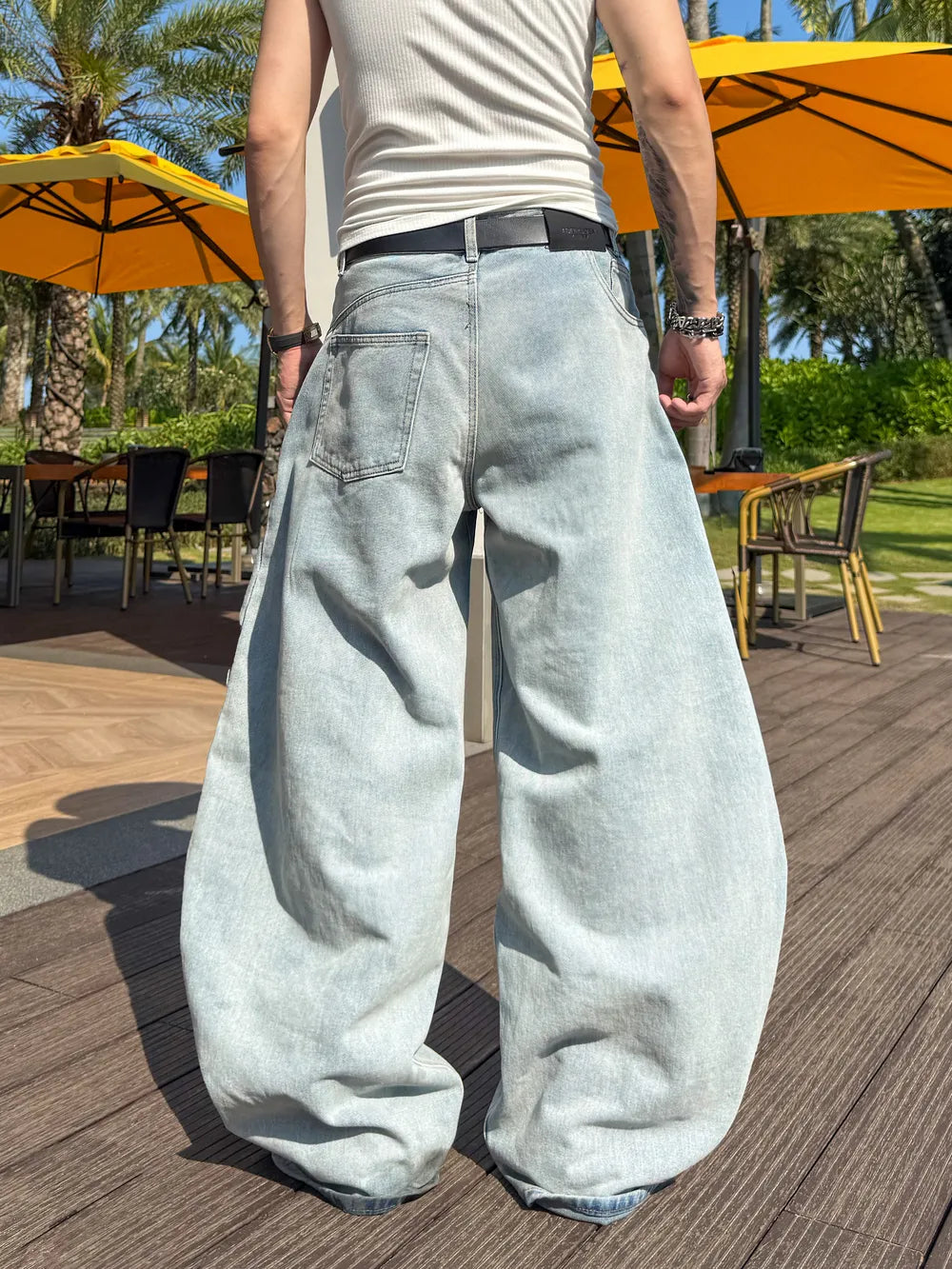 DBW Doublewin Semi-Reversed Design Washed Jeans