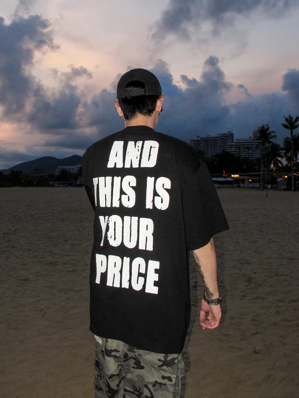 DBW Doublewin Hotfix Rhinestone Letter Print T-Shirt(Black)