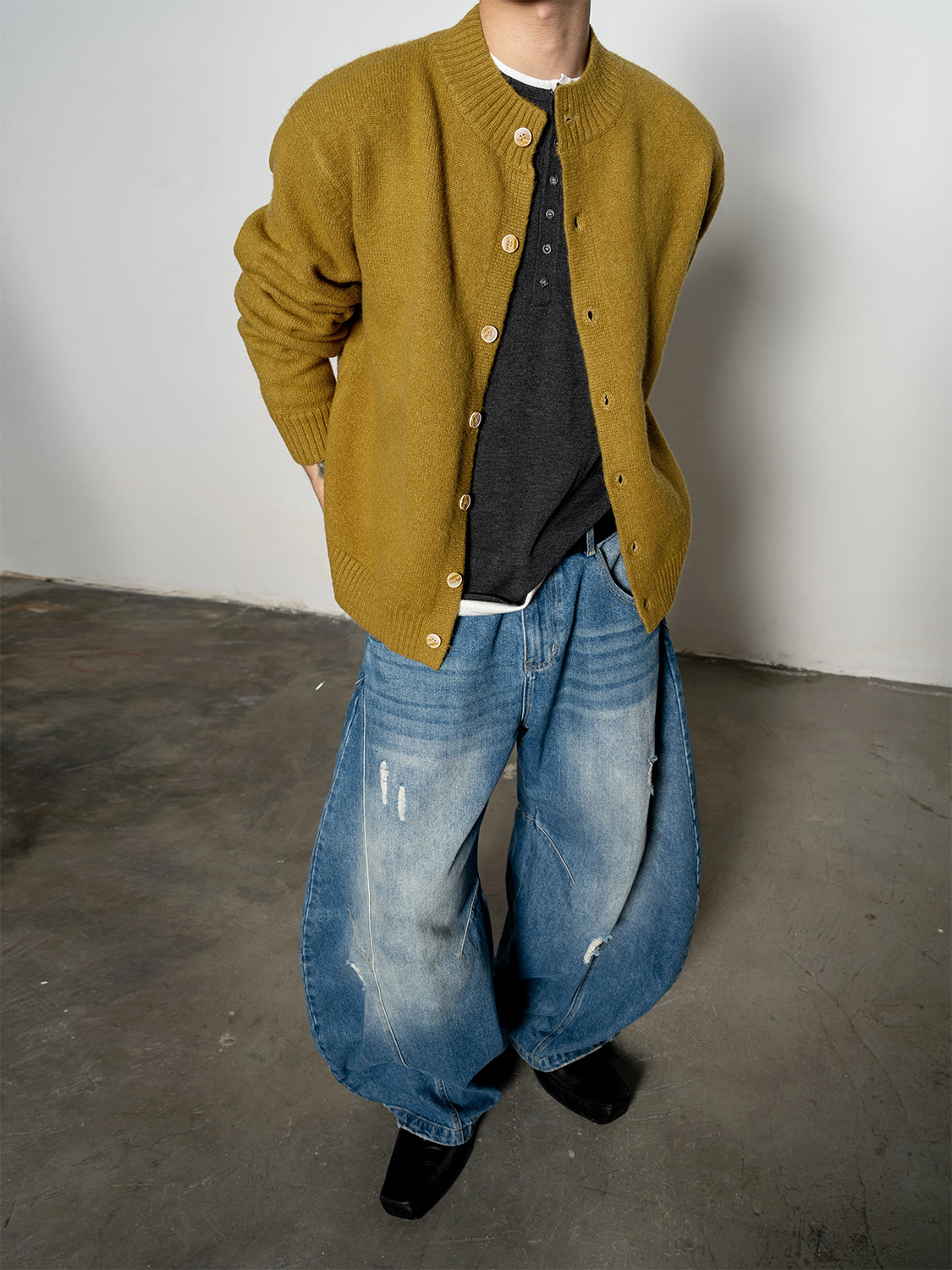 DBW Doublewin Knit Crewneck Cardigan Coat