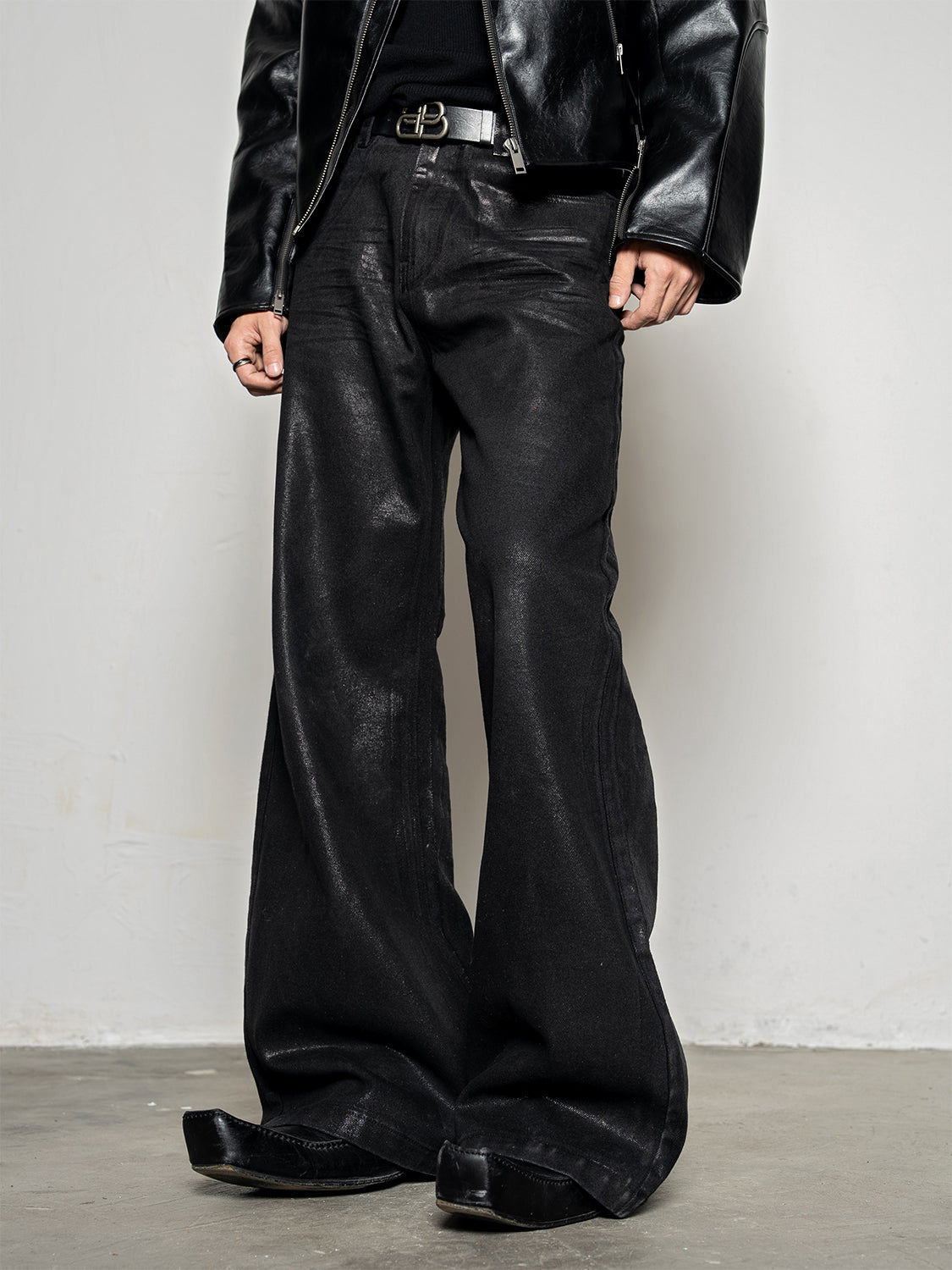 DBW Doublewin Heavyweight Hand-Brushed Waxed Micro Flare Jeans
