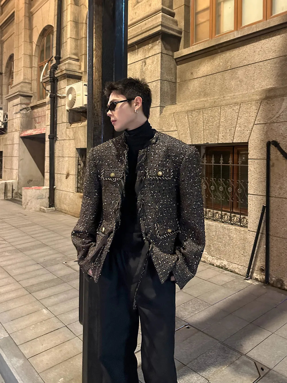 DBW Doublewin Gold-Trimmed Chain Detail Boucle Jacket