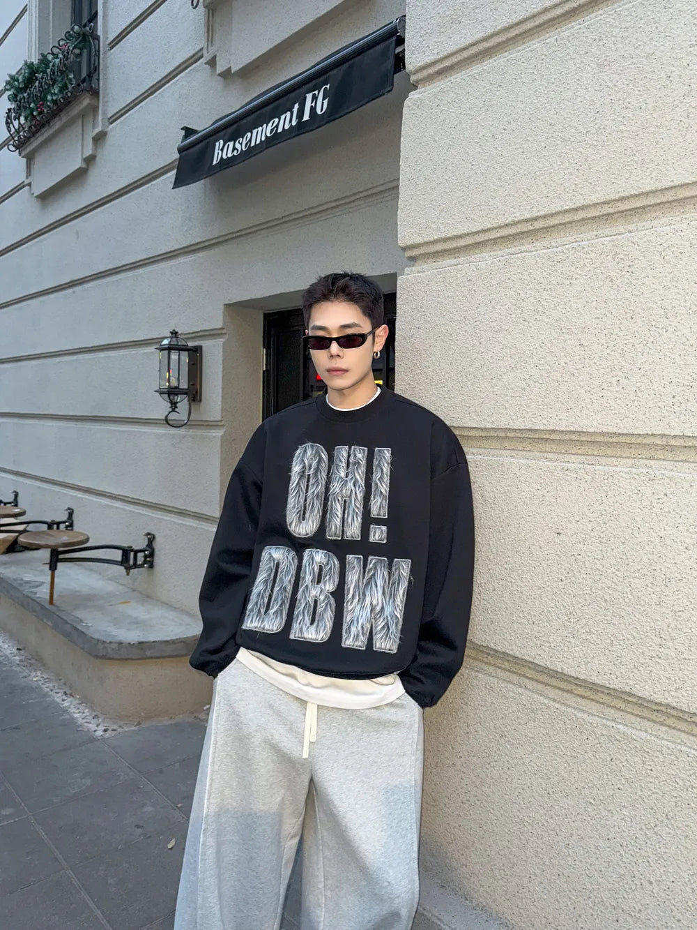 DBW Doublewin Long-Pile Embroidered Heavyweight Crewneck Sweatshirt