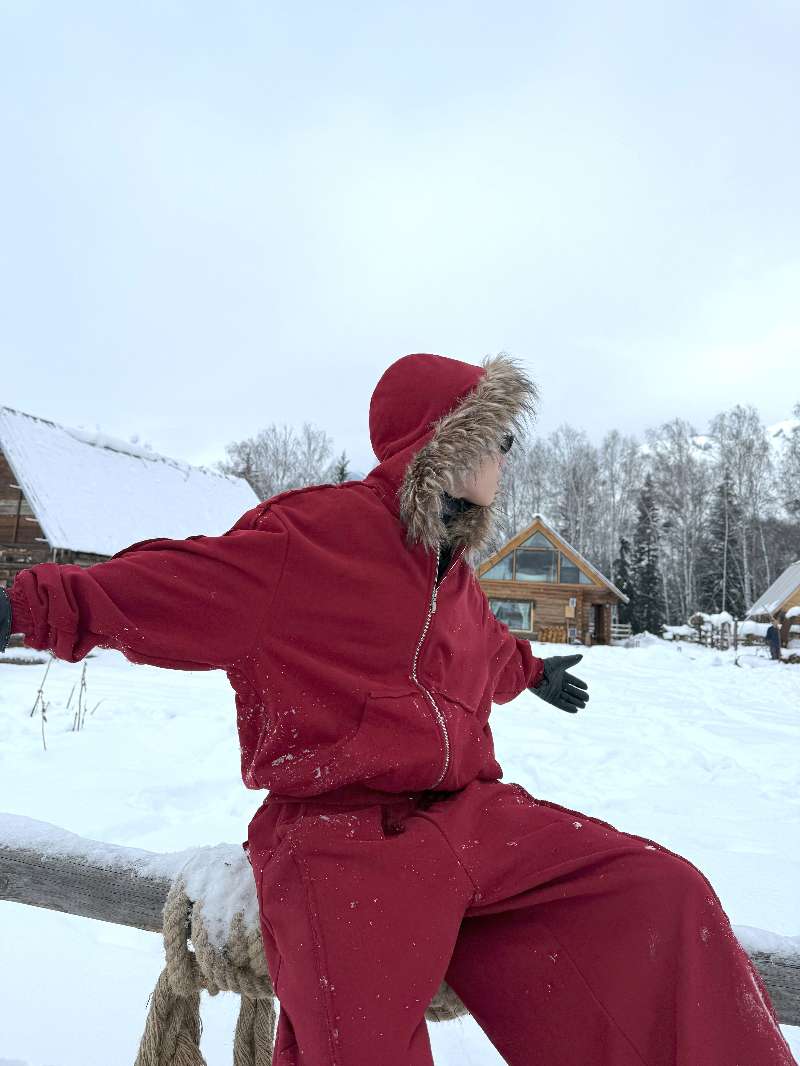 DBW Doublewin Big Fur-Lined Hood Fleece-Lined Sweatsuit Set