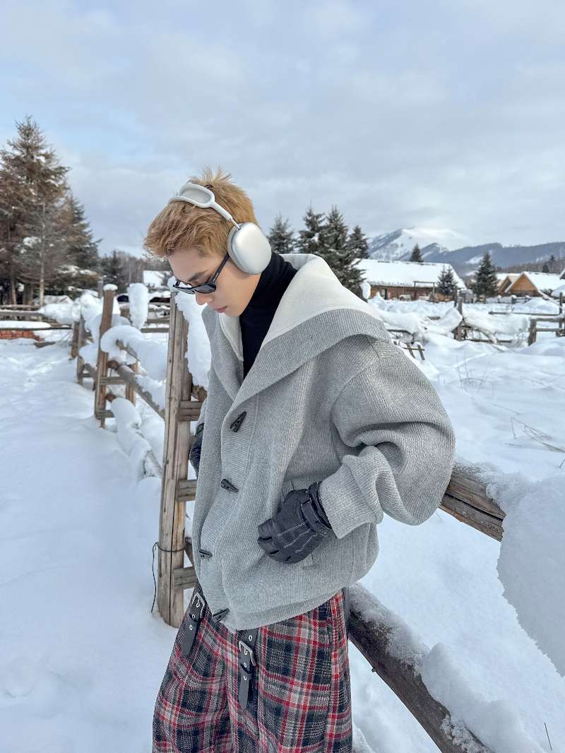 DBW Doublewin Sherpa High-Neck Cardigan Sweater