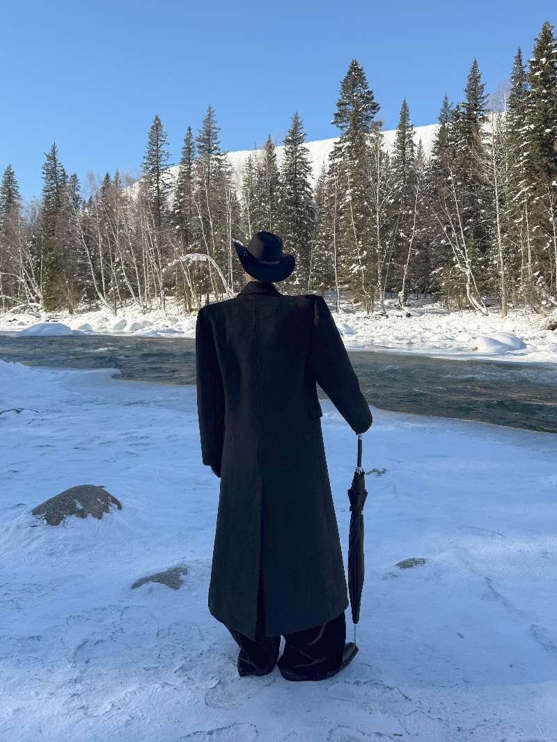 DBW Doublewin Double-Breasted Slim Fit Wool Coat