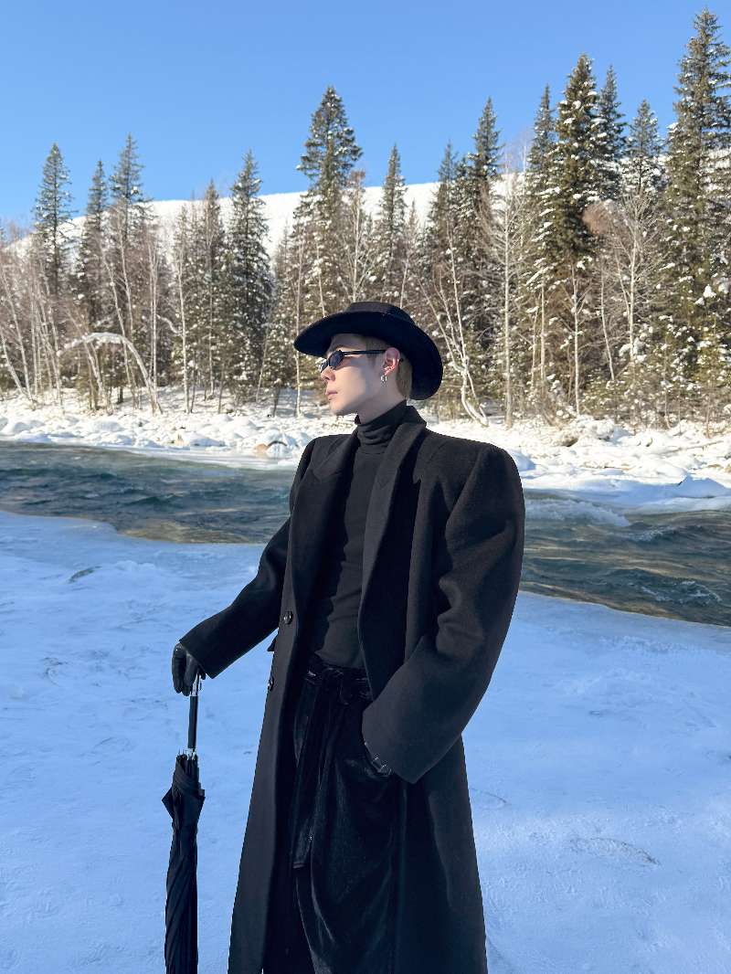 DBW Doublewin Double-Breasted Slim Fit Wool Coat