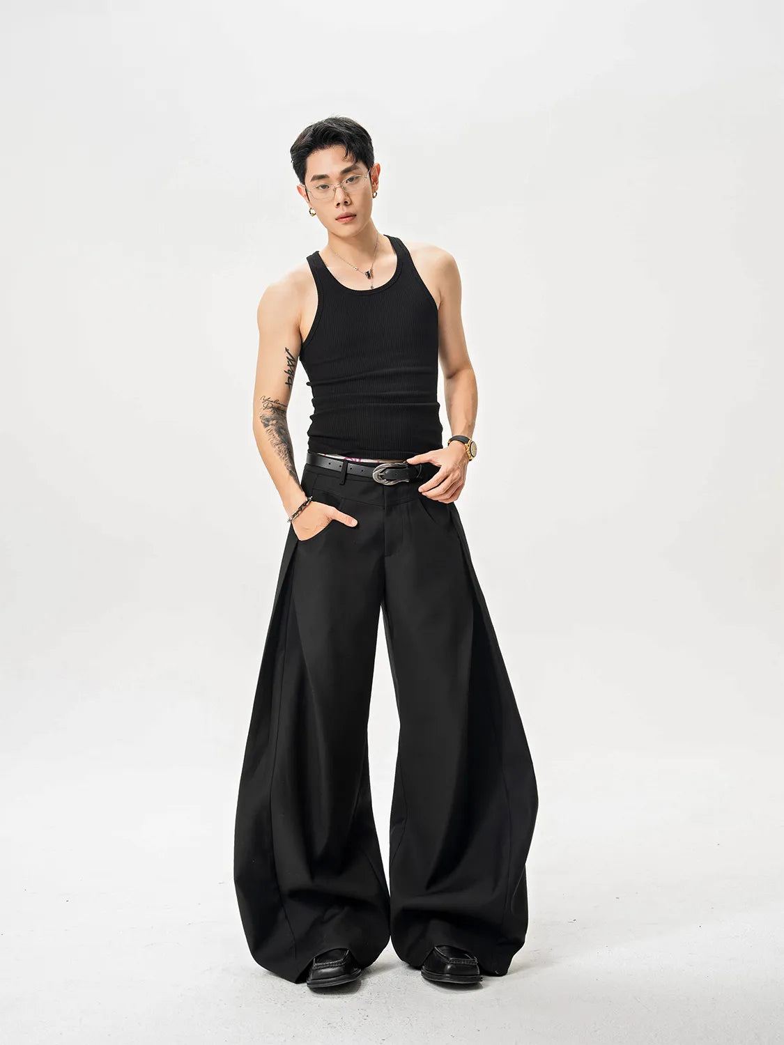 DBW Doublewin Wide-Leg Relaxed Fit Scimitar Pleated Trousers