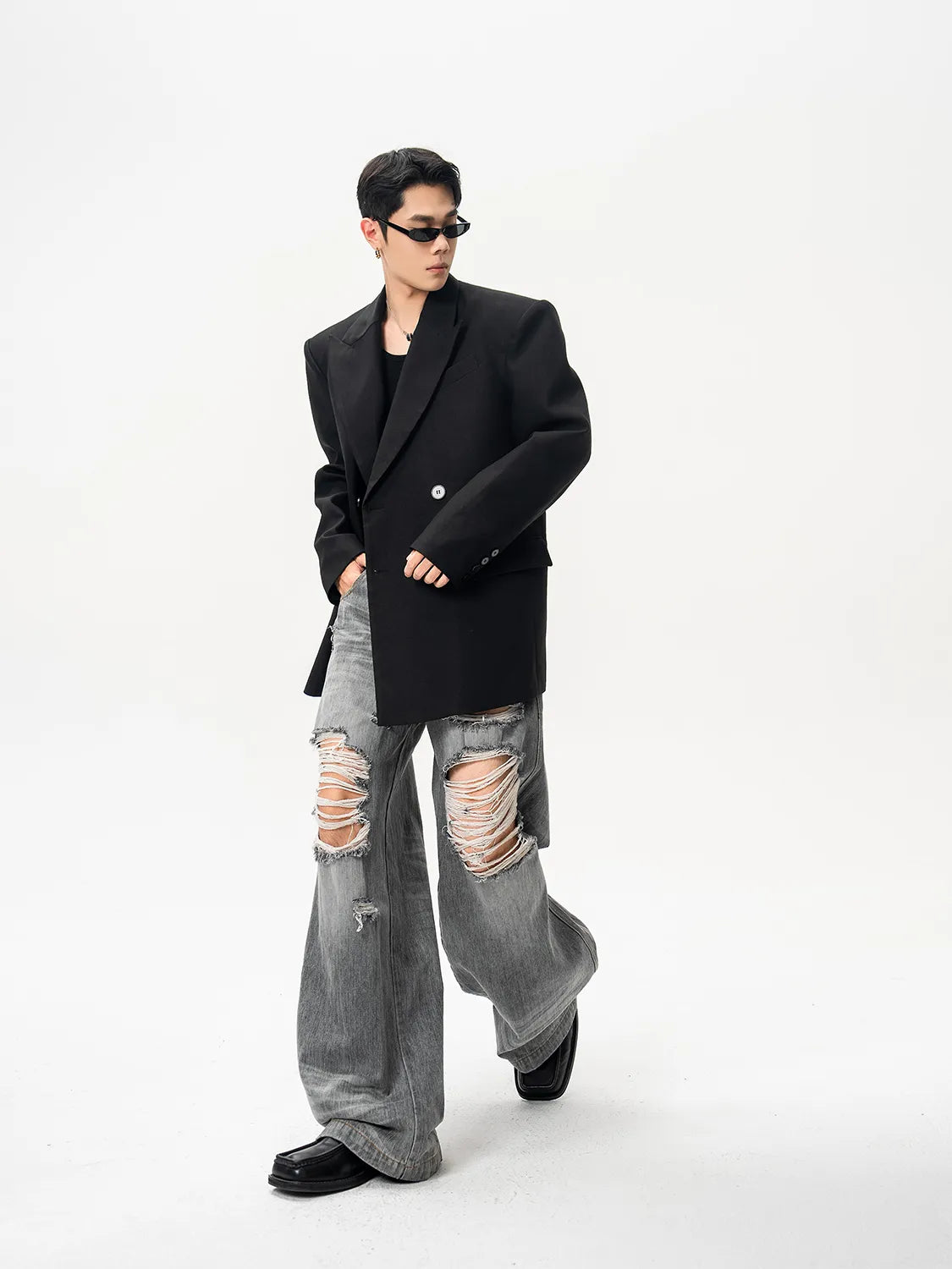 DBW Doublewin Distressed Design Straight Leg Jeans