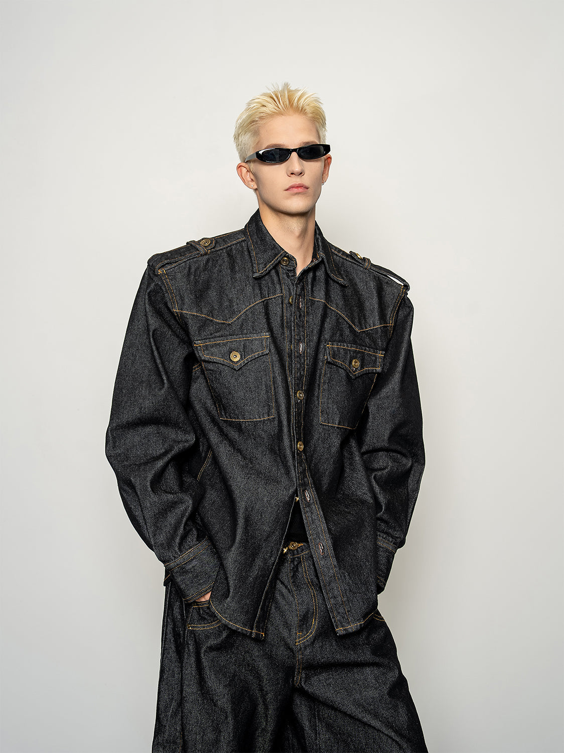 DBW Doublewin Contrast Stitching Raw Denim Wide-Shoulder Safari Shirt