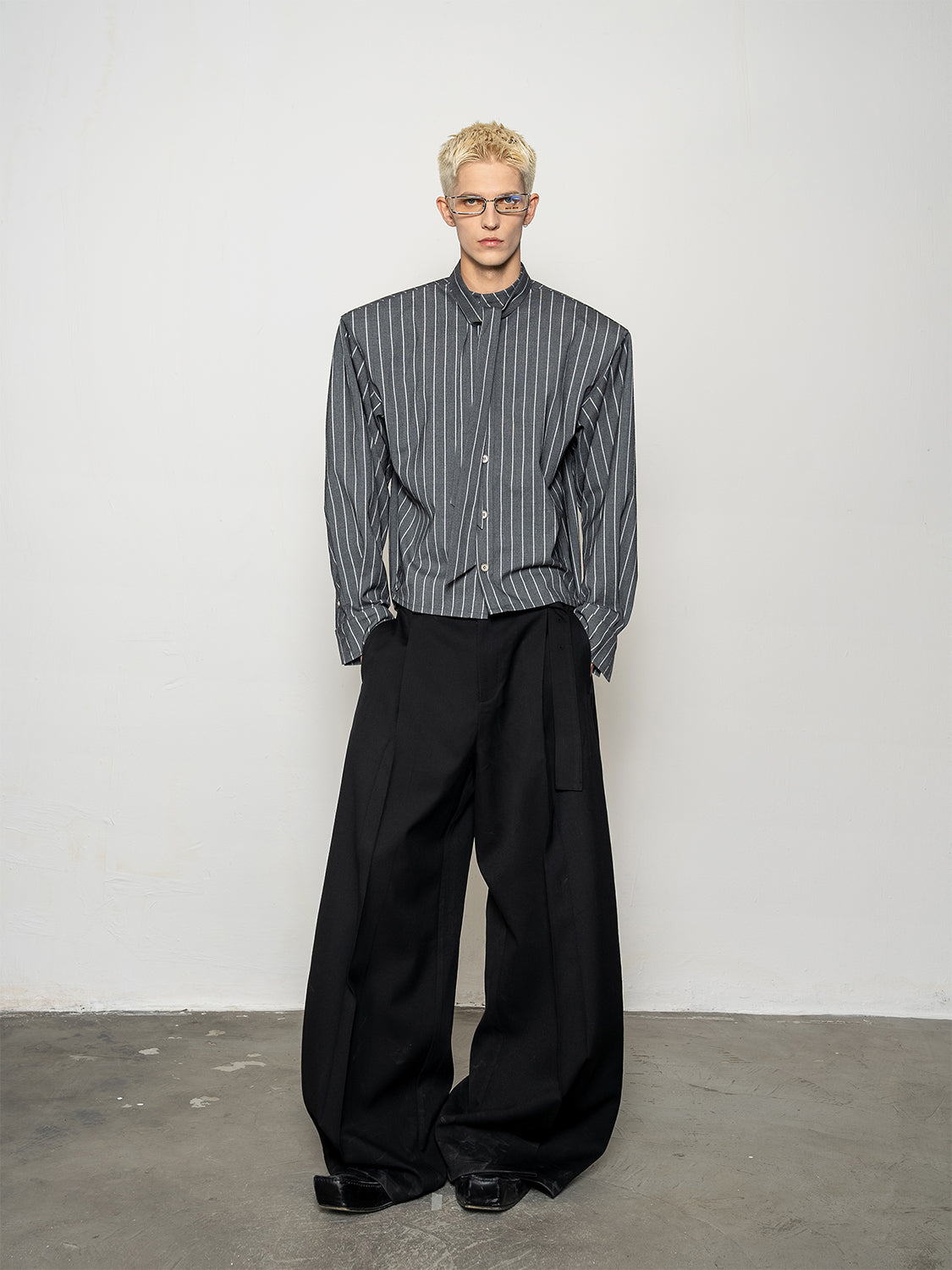 DBW Doublewin Wide Collar Bow Tie Striped Shirt