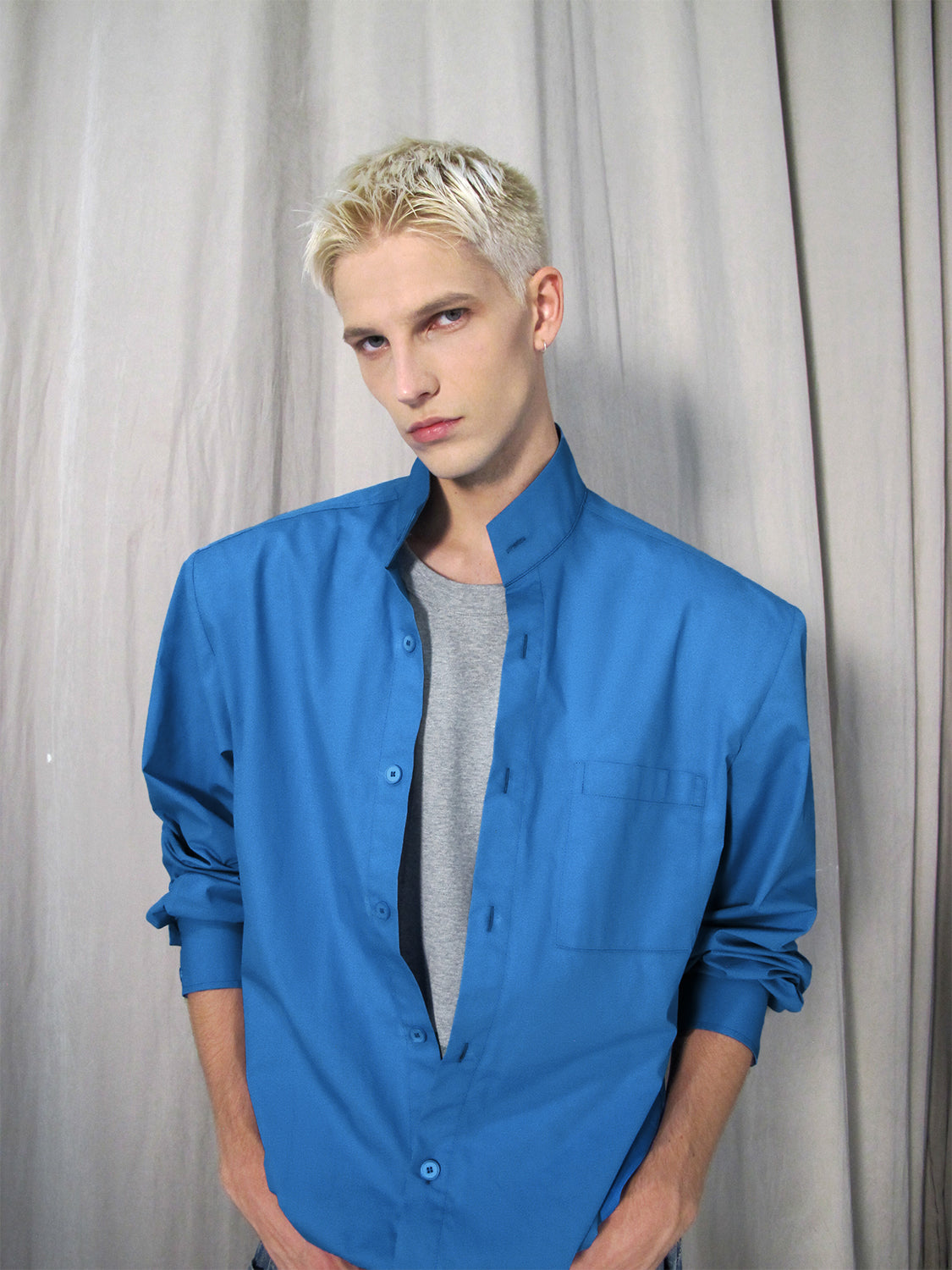 DBW Doublewin Hierarchical Textured False Two-Piece Stand Collar Shirt