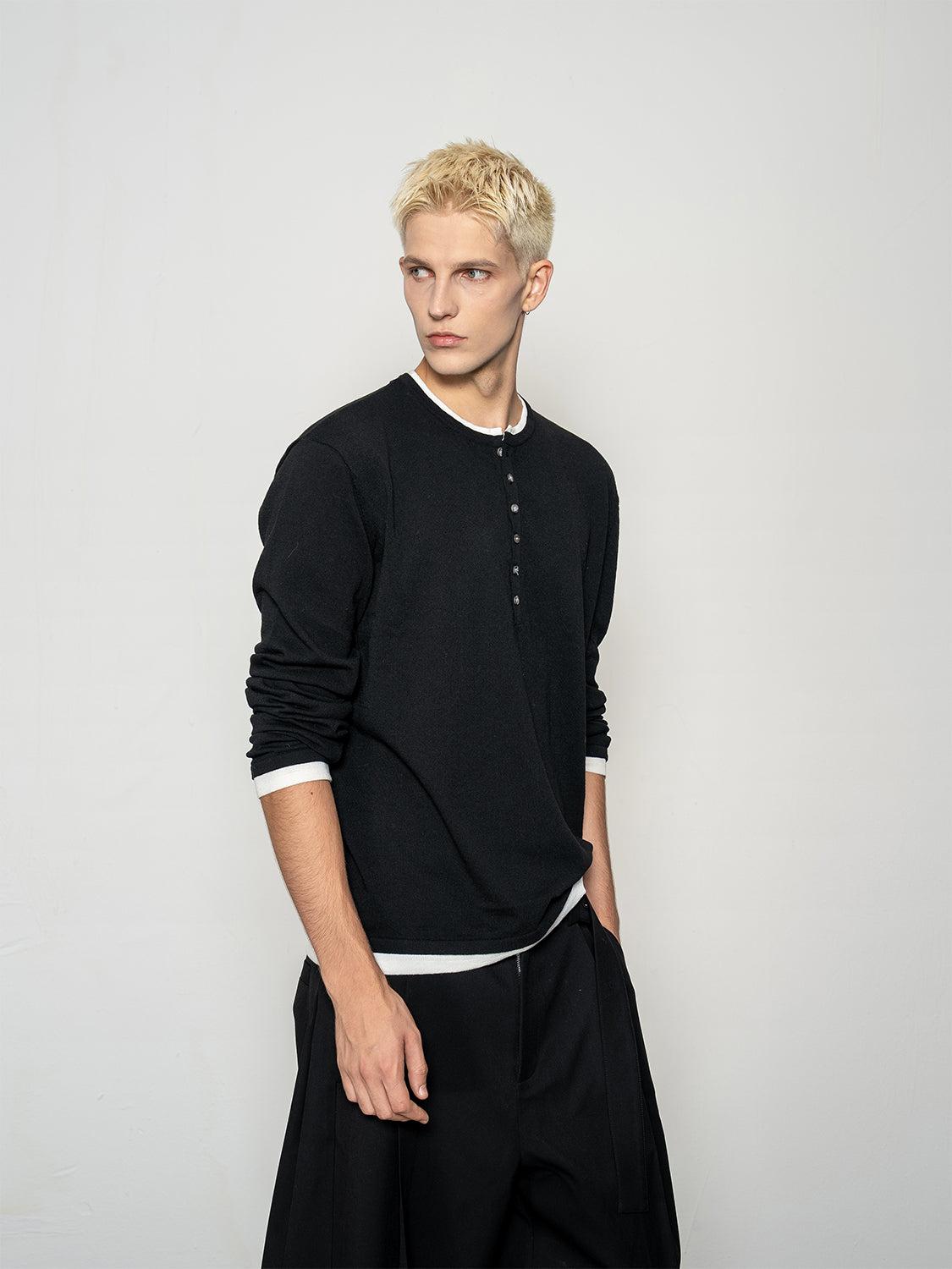 DBW Doublewin False Two-Layer Henley Knit Sweater