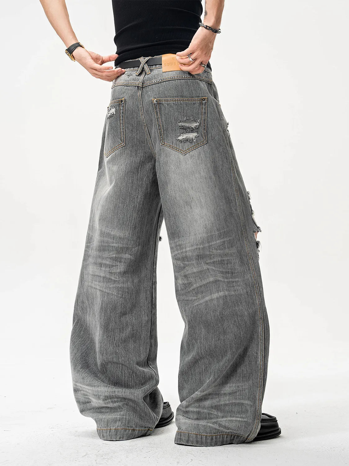 DBW Doublewin Distressed Design Straight Leg Jeans