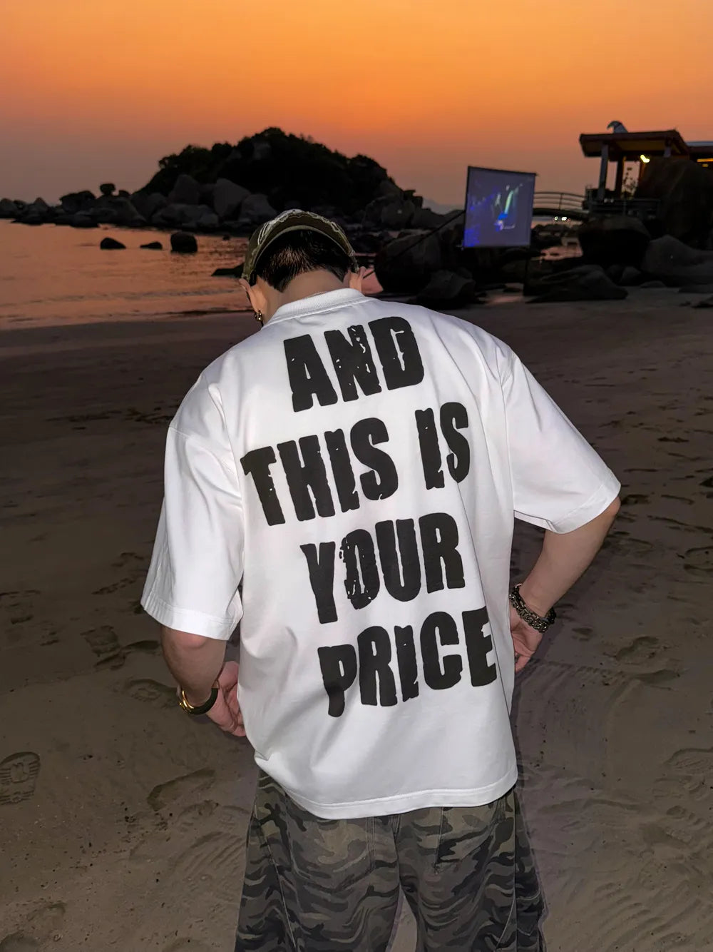 DBW Doublewin White English Letter Hotfix Rhinestone T-Shirt