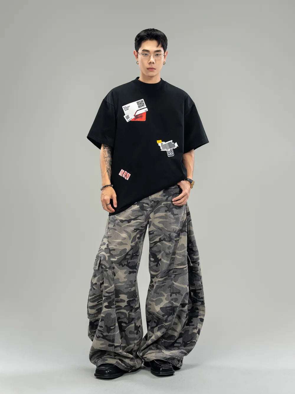 DBW Doublewin QR Code Sticker Element Print T-Shirt