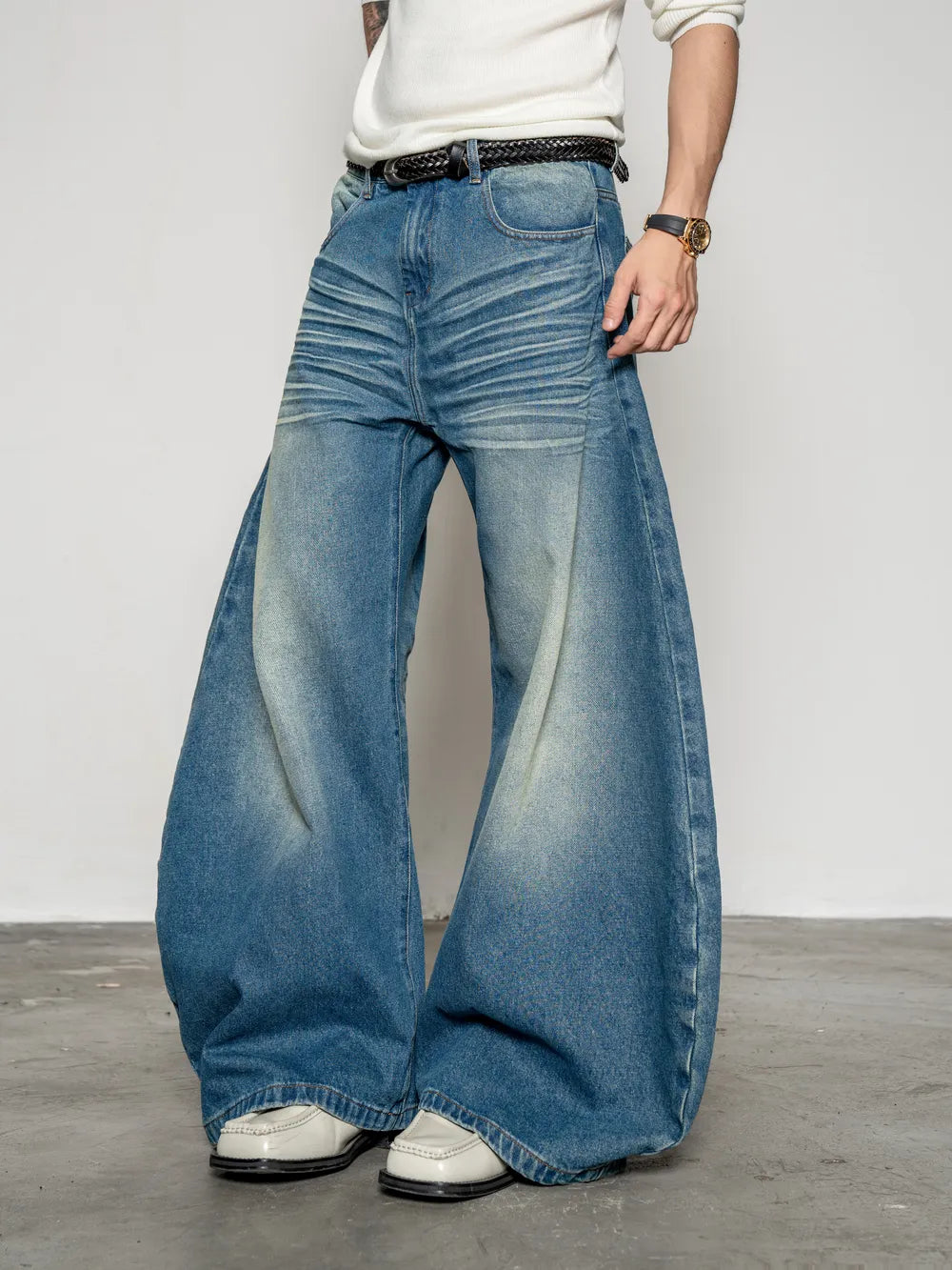 DBW Doublewin Whisker Pleated Scimitar Jeans