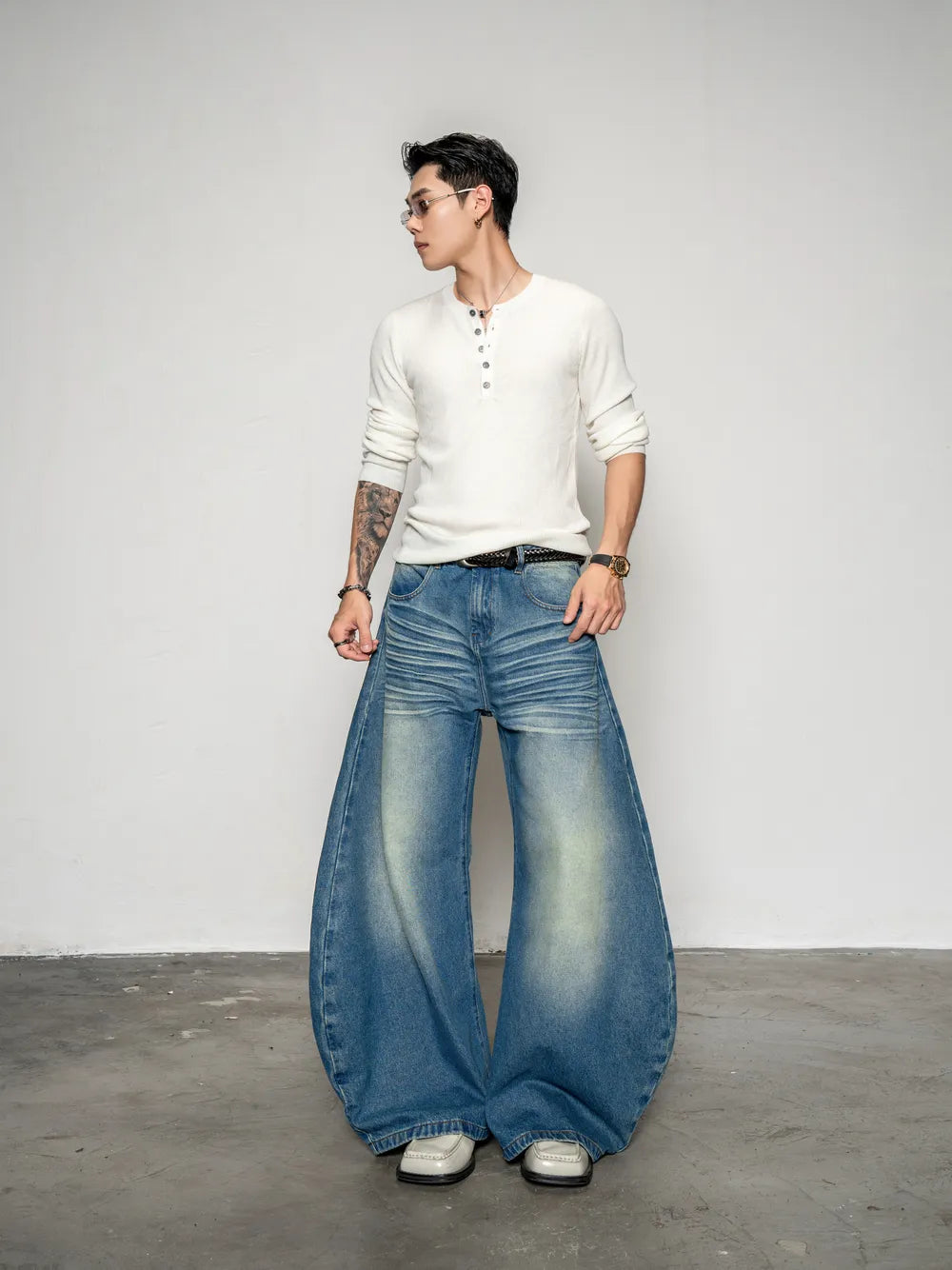 DBW Doublewin Whisker Pleated Scimitar Jeans