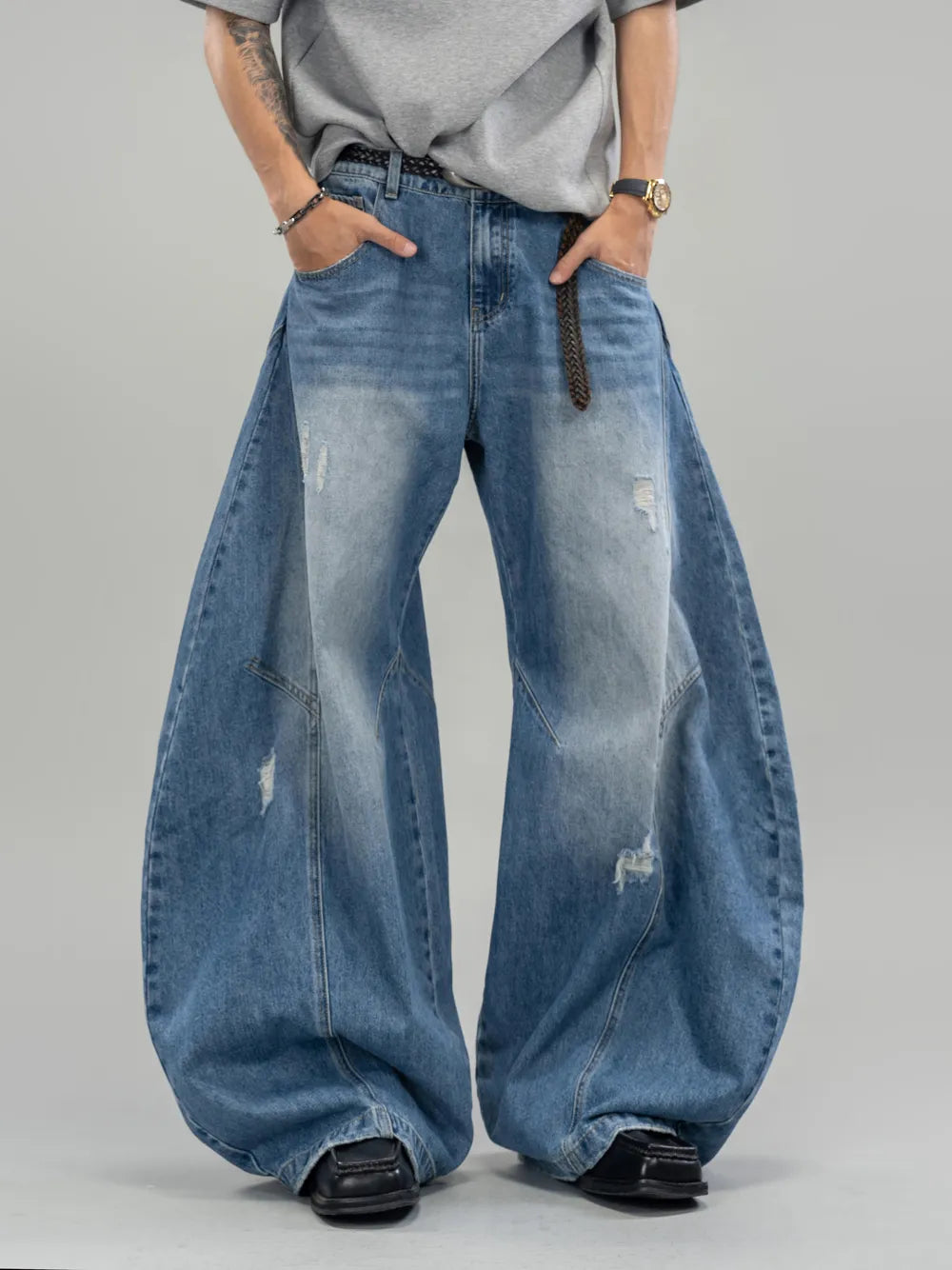 DBW Doublewin Distressed Scimitar Wide-Leg Jeans