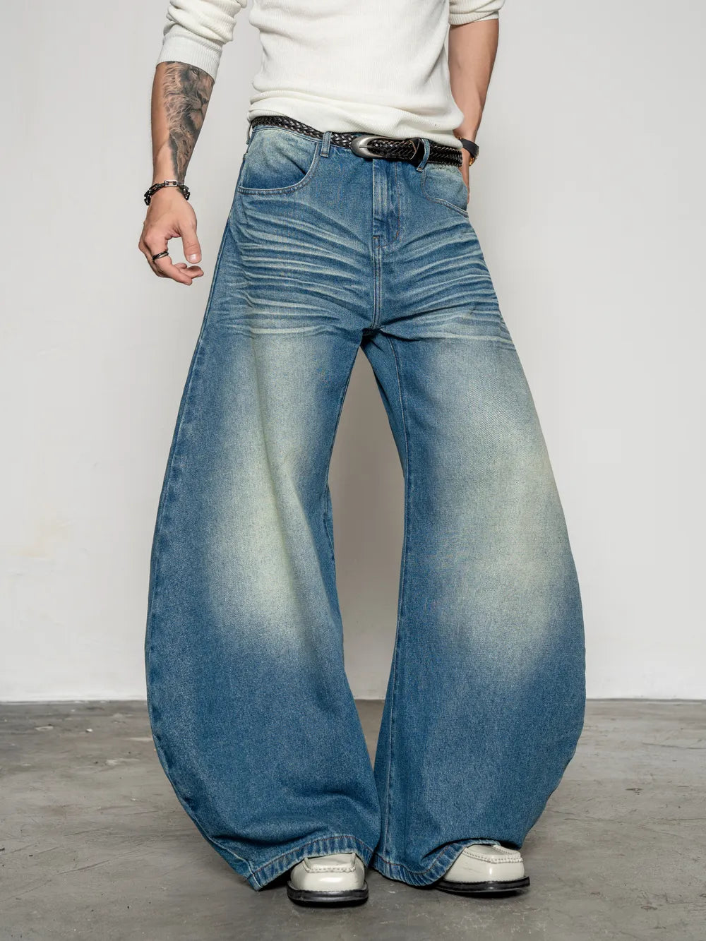 DBW Doublewin Whisker Pleated Scimitar Jeans