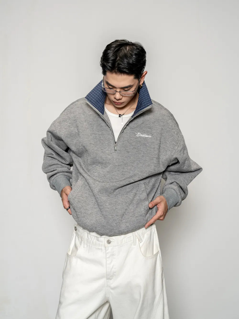 DBW Doublewin Plaid Stand-Collar Grey Sweatshirt
