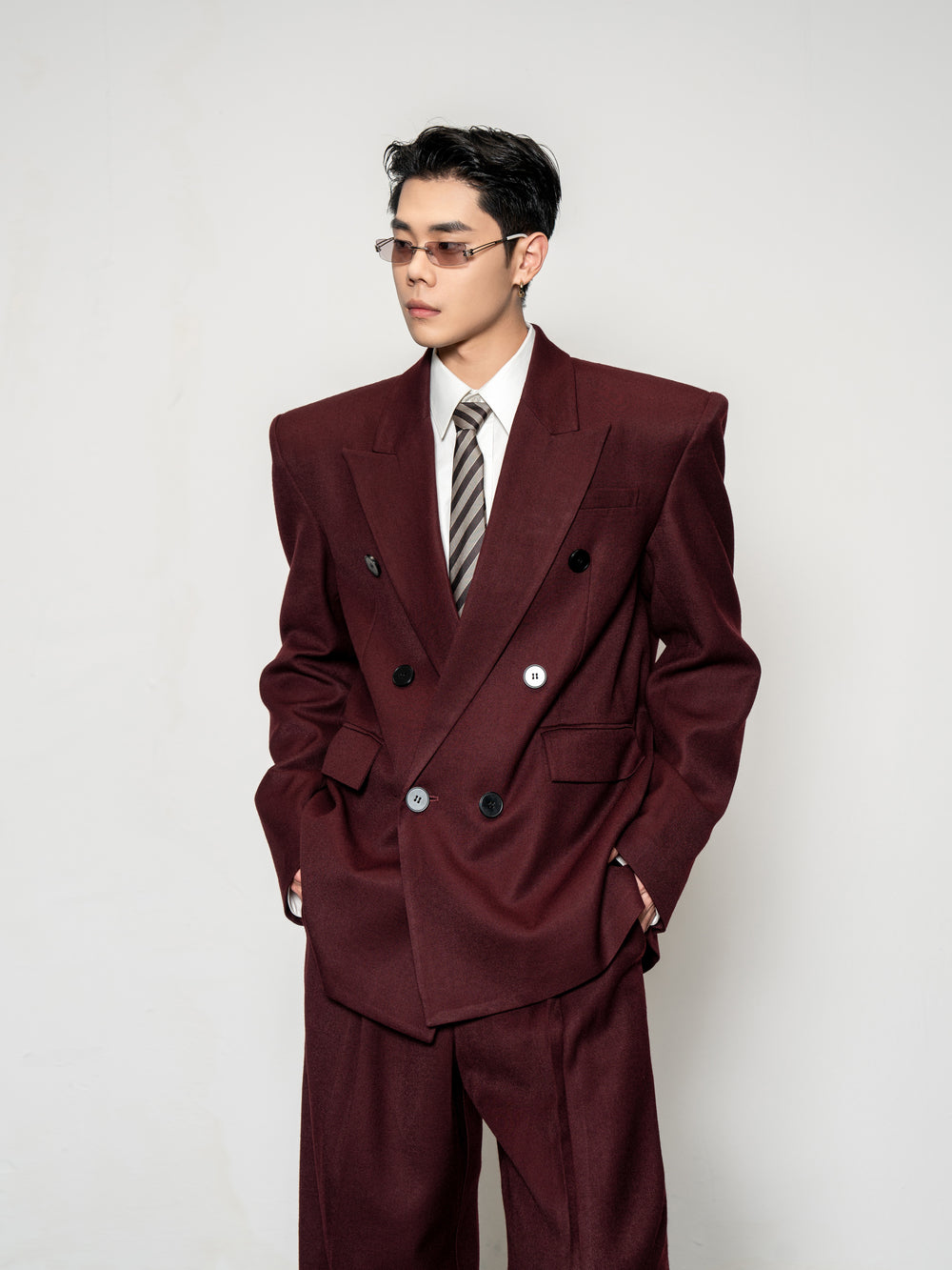 DBW Doublewin Burgundy Wide-Shoulder Peaked Lapel Suit Set