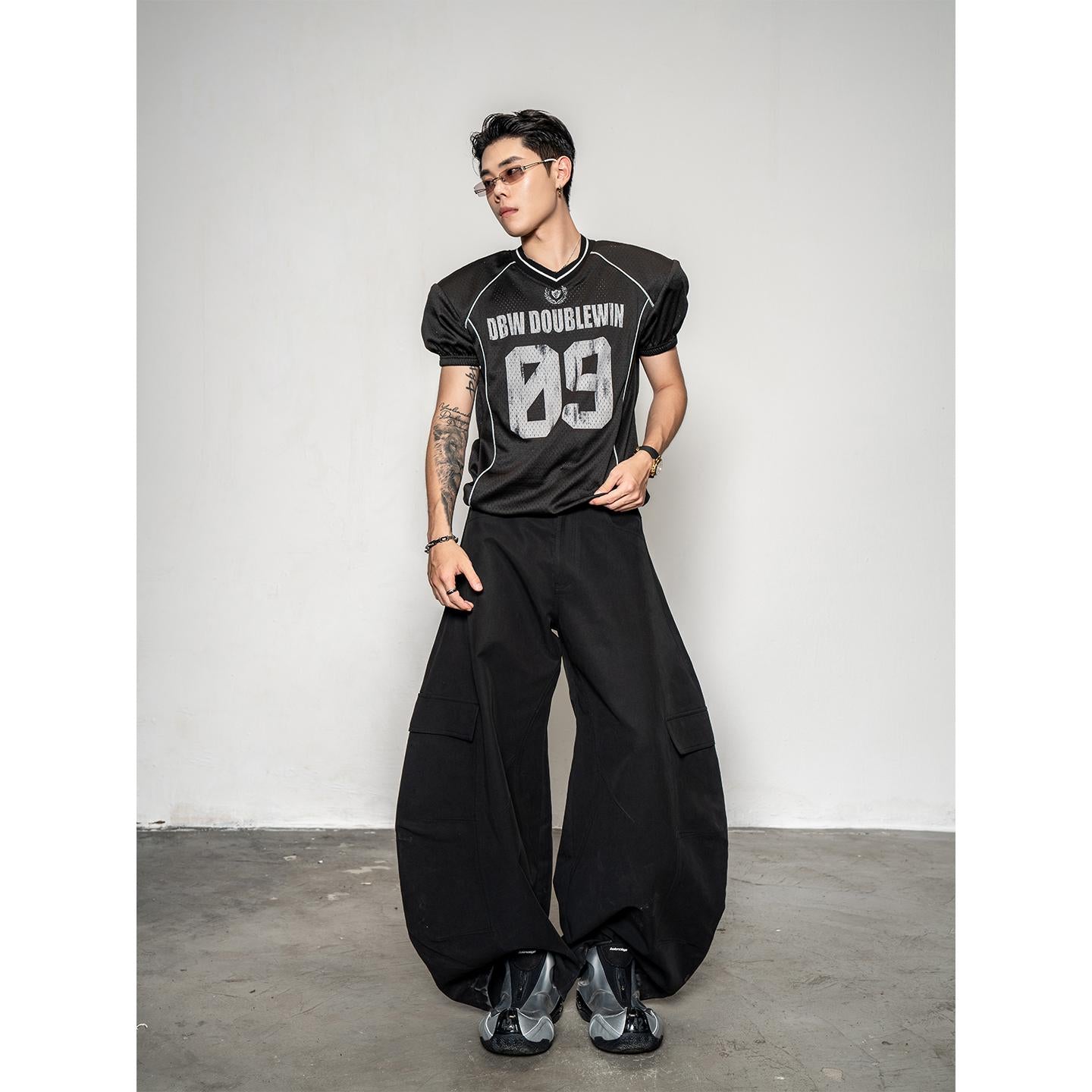 DBW Doublewin Men's quick-drying Mesh Football Jersey with Integrated Shoulder Pads